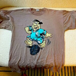 Fred flinstone t shirt